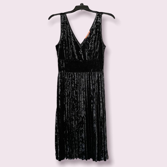 ModCloth New Splendorous Spree Black Crushed Velvet Dress Size Small Velveteen - Picture 11 of 13